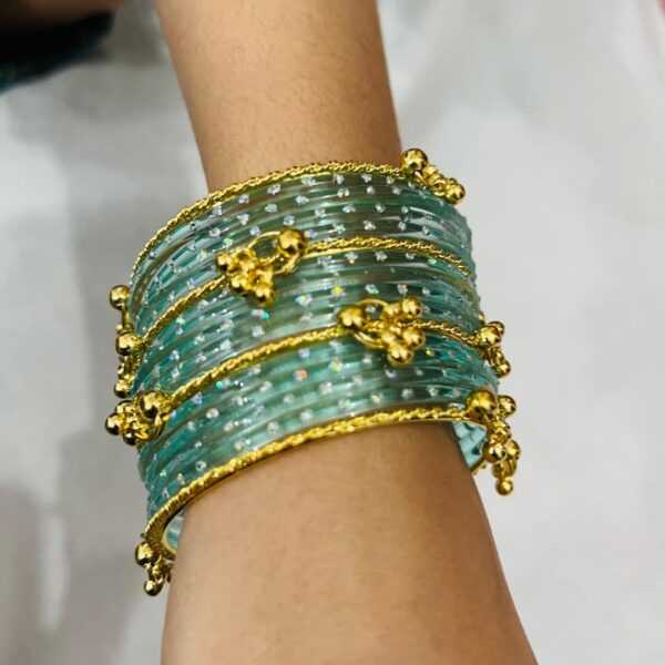 Glass bangles set